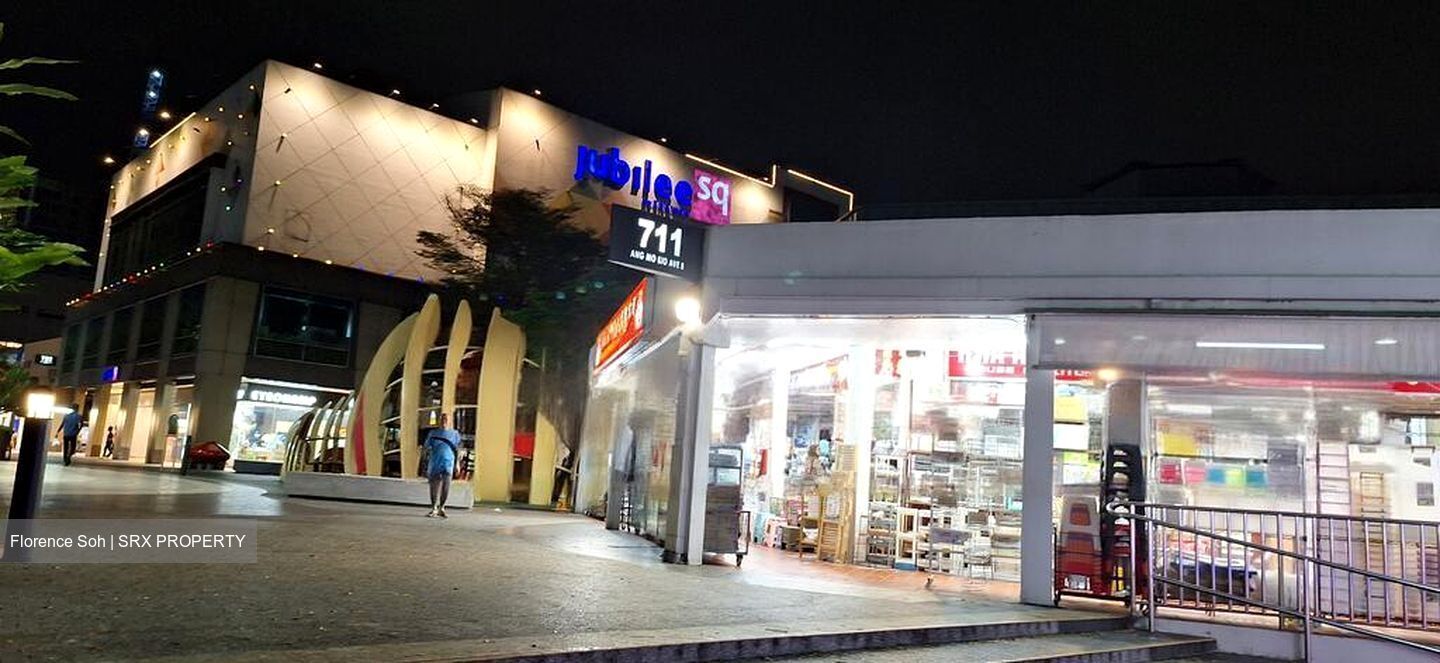 709 ANG MO KIO AVENUE 8 (D20), Shop House #478226551